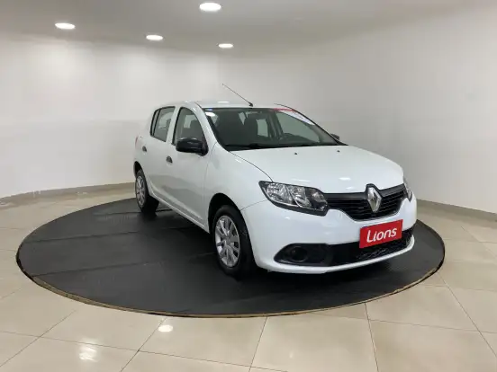 RENAULT-SANDERO-2017