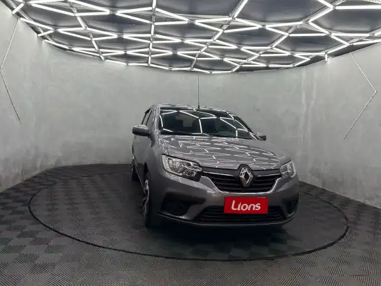 RENAULT-SANDERO-2020