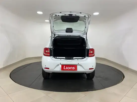 RENAULT-SANDERO-2016