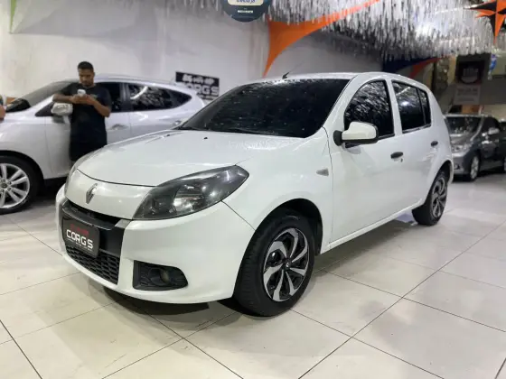 RENAULT SANDERO 1.0 EXPRESSION 16V FLEX 4P MANUAL RENAULT SANDERO 1.0 EXPRESSION 16V FLEX 4P MANUAL