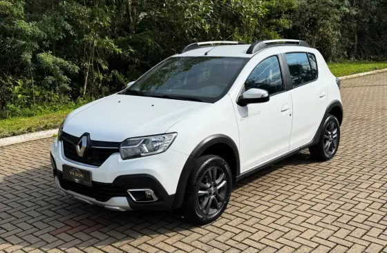 RENAULT STEPWAY 1.6 16V SCE FLEX INTENSE X-TRONIC RENAULT STEPWAY 1.6 16V SCE FLEX INTENSE X-TRONIC