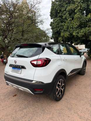 RENAULT-CAPTUR-2018