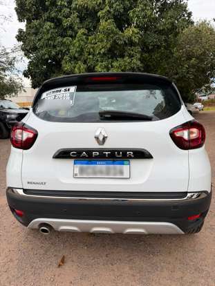 RENAULT-CAPTUR-2018