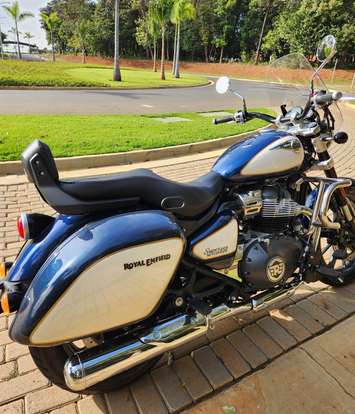 ROYAL ENFIELD-METEOR 650 CELESTIAL-2025