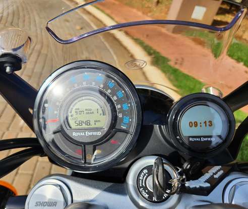 ROYAL ENFIELD-METEOR 650 CELESTIAL-2025
