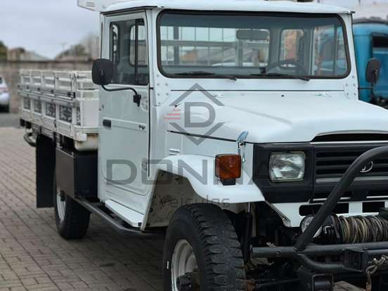 TOYOTA-BANDEIRANTE-3.7 BJ50LV-B 4X4 CHASSI LONGO DIESEL 2P MANUAL TOYOTA-BANDEIRANTE-1999