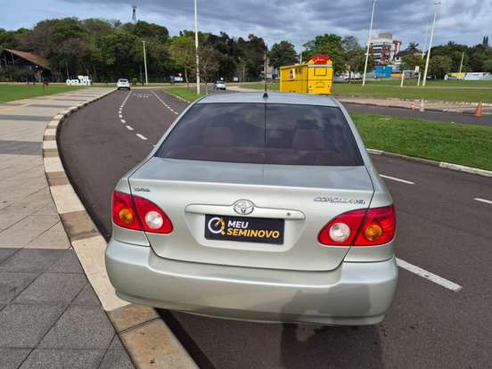 TOYOTA-COROLLA-2004