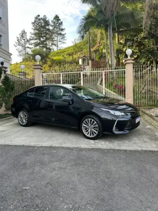 TOYOTA-COROLLA-2024