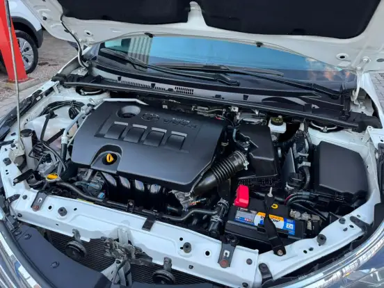 TOYOTA-COROLLA-2015