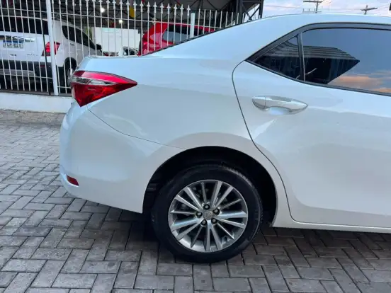 TOYOTA-COROLLA-2015