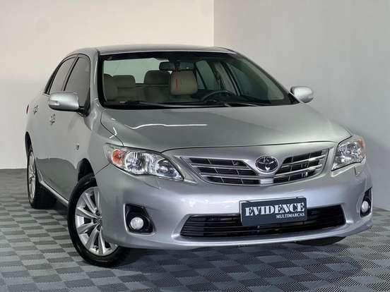 TOYOTA-COROLLA-2011