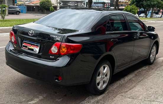 TOYOTA-COROLLA-2011