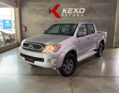 TOYOTA HILUX 2.7 SR 4X2 CD 16V GASOLINA 4P MANUAL TOYOTA HILUX 2.7 SR 4X2 CD 16V GASOLINA 4P MANUAL