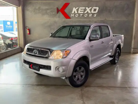 TOYOTA-HILUX-2.7 SR 4X2 CD 16V GASOLINA 4P MANUAL TOYOTA-HILUX-2010