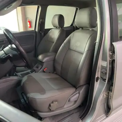 TOYOTA-HILUX-2010