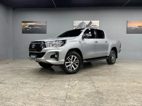 TOYOTA HILUX 2.7 SRV 4X2 CD 16V FLEX 4P AUTOMÁTICO TOYOTA HILUX 2.7 SRV 4X2 CD 16V FLEX 4P AUTOMÁTICO