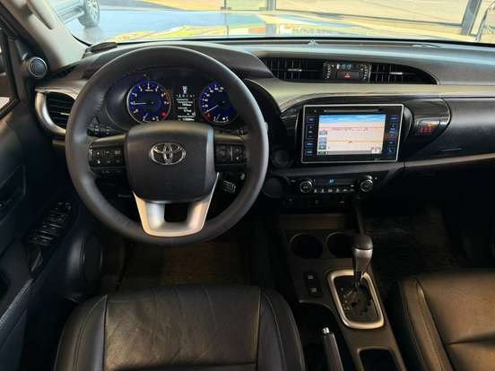 TOYOTA-HILUX-2017