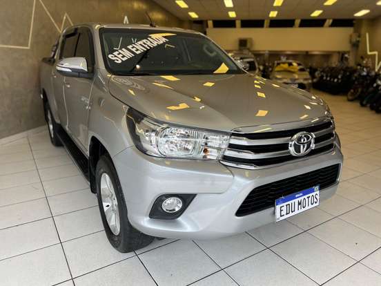 TOYOTA-HILUX-2016