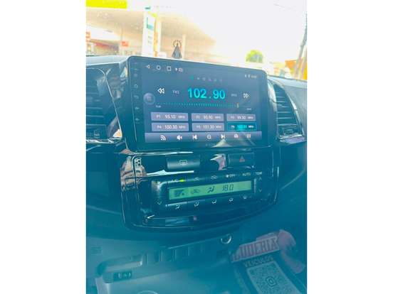 TOYOTA-HILUX-2012