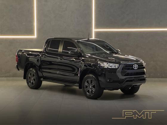TOYOTA HILUX 2.8 D-4D TURBO DIESEL CD SR 4X4 AUTOMÁTICO