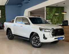 TOYOTA HILUX 2.8 D-4D TURBO DIESEL CD SRX 4X4 AUTOMÁTICO TOYOTA HILUX 2.8 D-4D TURBO DIESEL CD SRX 4X4 AUTOMÁTICO