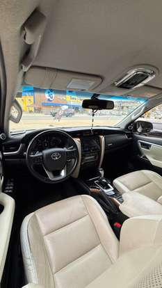 TOYOTA-HILUX-2.8 SRX 4X4 CD 16V DIESEL 4P AUTOMÁTICO TOYOTA-HILUX-2019