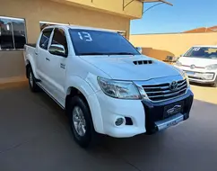 TOYOTA HILUX 3.0 SRV 4X4 CD 16V TURBO INTERCOOLER DIESEL 4P MANUAL TOYOTA HILUX 3.0 SRV 4X4 CD 16V TURBO INTERCOOLER DIESEL 4P MANUAL
