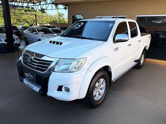 TOYOTA-HILUX-2012