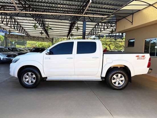 TOYOTA-HILUX-3.0 SRV 4X4 CD 16V TURBO INTERCOOLER DIESEL 4P MANUAL TOYOTA-HILUX-2012