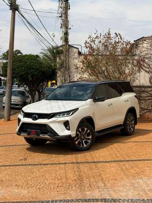 TOYOTA-HILUX SW4-2022