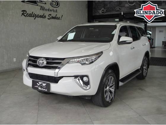 TOYOTA HILUX SW4 2.8 SRX 4X4 16V TURBO INTERCOOLER DIESEL 4P AUTOMÁTICO