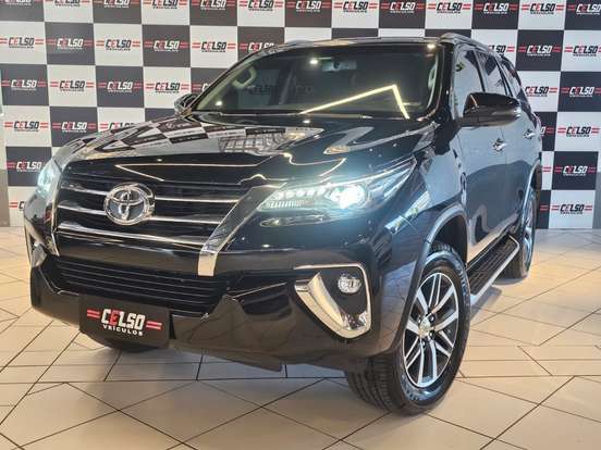 TOYOTA-HILUX SW4-2019