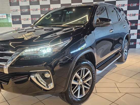 TOYOTA-HILUX SW4-2019