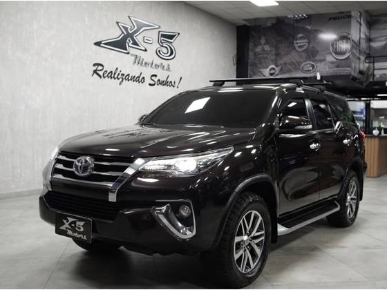 TOYOTA HILUX SW4 2.8 SRX 4X4 16V TURBO INTERCOOLER DIESEL 4P AUTOMÁTICO