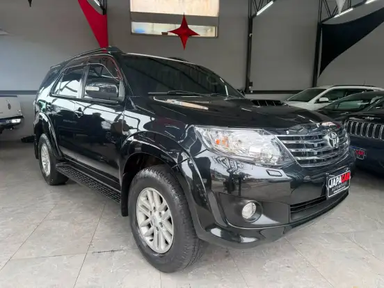 TOYOTA-HILUX SW4-2011