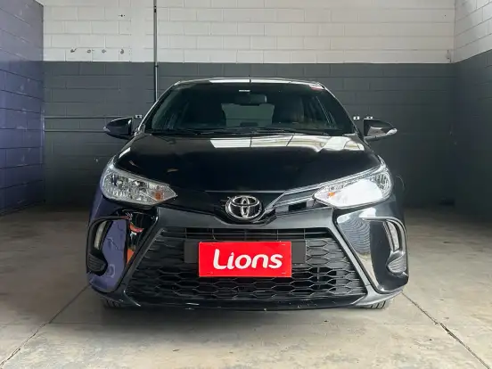 TOYOTA-YARIS-2025