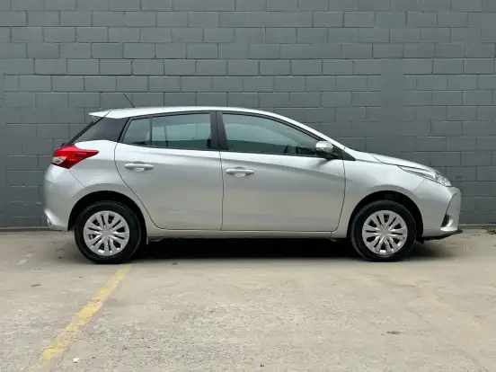 TOYOTA-YARIS-2025