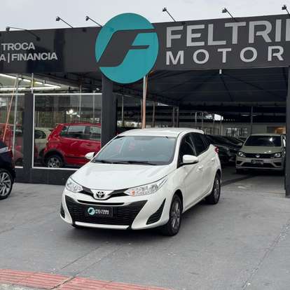 TOYOTA-YARIS-2020