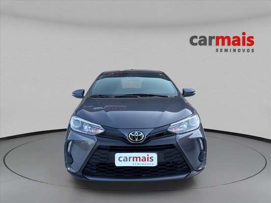 TOYOTA-YARIS-2022