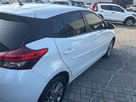 TOYOTA-YARIS-2024