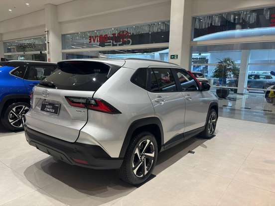 TOYOTA-YARIS CROSS-2026