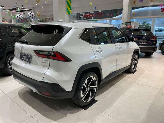 TOYOTA-YARIS CROSS-2026