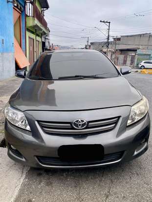 TOYOTA-COROLLA-2011