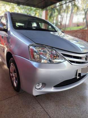 TOYOTA-ETIOS-1.5 XS SEDAN 16V FLEX 4P MANUAL TOYOTA-ETIOS-2013