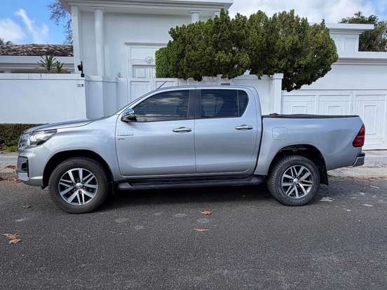 TOYOTA-HILUX-2.7 SRV 4X2 CD 16V FLEX 4P AUTOMÁTICO TOYOTA-HILUX-2020