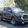 TOYOTA HILUX 2.8 D-4D TURBO DIESEL CD SRX 4X4 AUTOMÁTICO TOYOTA HILUX 2.8 D-4D TURBO DIESEL CD SRX 4X4 AUTOMÁTICO