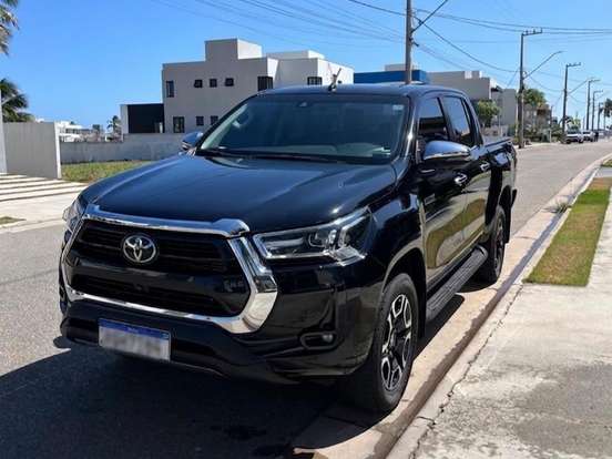 TOYOTA-HILUX-2.8 D-4D TURBO DIESEL CD SRX 4X4 AUTOMÁTICO TOYOTA-HILUX-2021