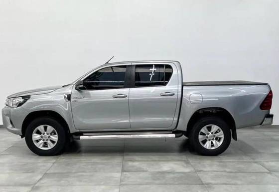 TOYOTA HILUX 2.8 SRV 4X4 CD 16V DIESEL 4P AUTOMÁTICO