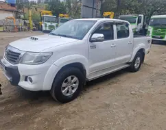 TOYOTA HILUX 3.0 SRV 4X4 CD 16V TURBO INTERCOOLER DIESEL 4P AUTOMÁTICO TOYOTA HILUX 3.0 SRV 4X4 CD 16V TURBO INTERCOOLER DIESEL 4P AUTOMÁTICO