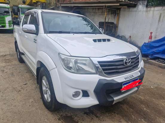 TOYOTA-HILUX-3.0 SRV 4X4 CD 16V TURBO INTERCOOLER DIESEL 4P AUTOMÁTICO TOYOTA-HILUX-2012